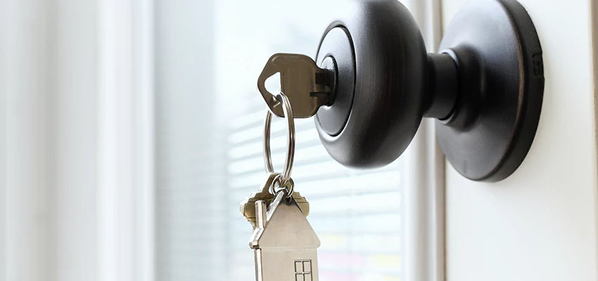 Bifold Door Knob Replacement in Atascadero, California